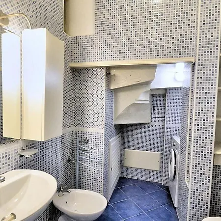 شقة Sleeps 5 Air Con Wifi