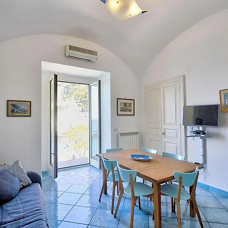 Sleeps 5 Air Con Wifi *